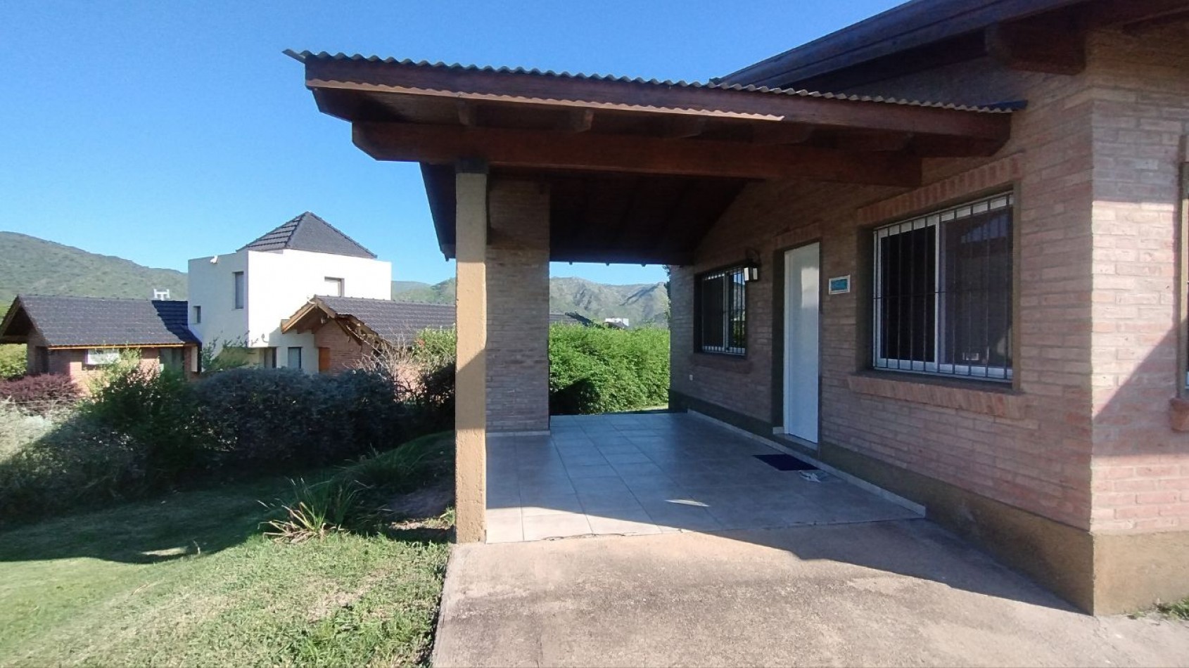 EXCELENTE OPORTUNIDAD DE INVERSION: 2 DUPLEX EN VILLA GENERAL BELGRANO