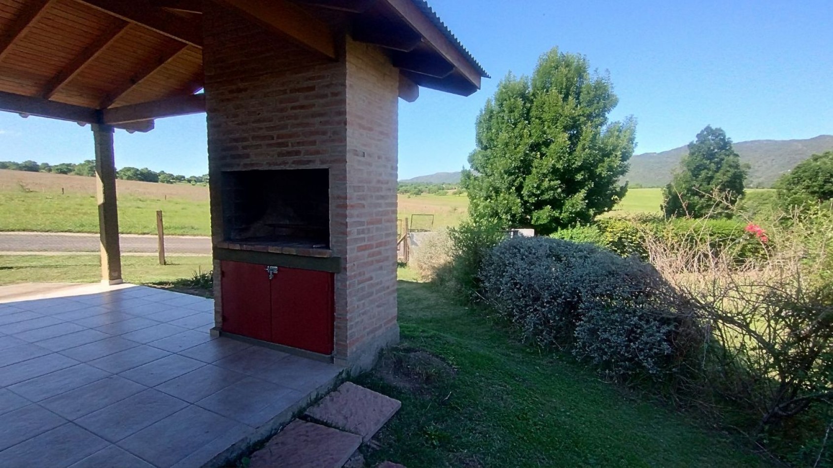 EXCELENTE OPORTUNIDAD DE INVERSION: 2 DUPLEX EN VILLA GENERAL BELGRANO