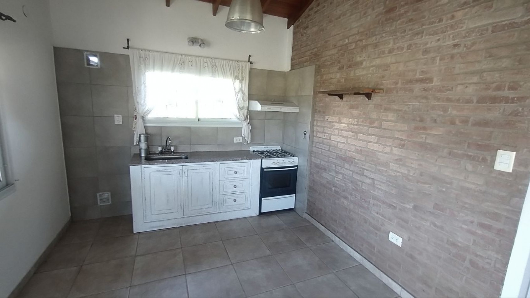 EXCELENTE OPORTUNIDAD DE INVERSION: 2 DUPLEX EN VILLA GENERAL BELGRANO