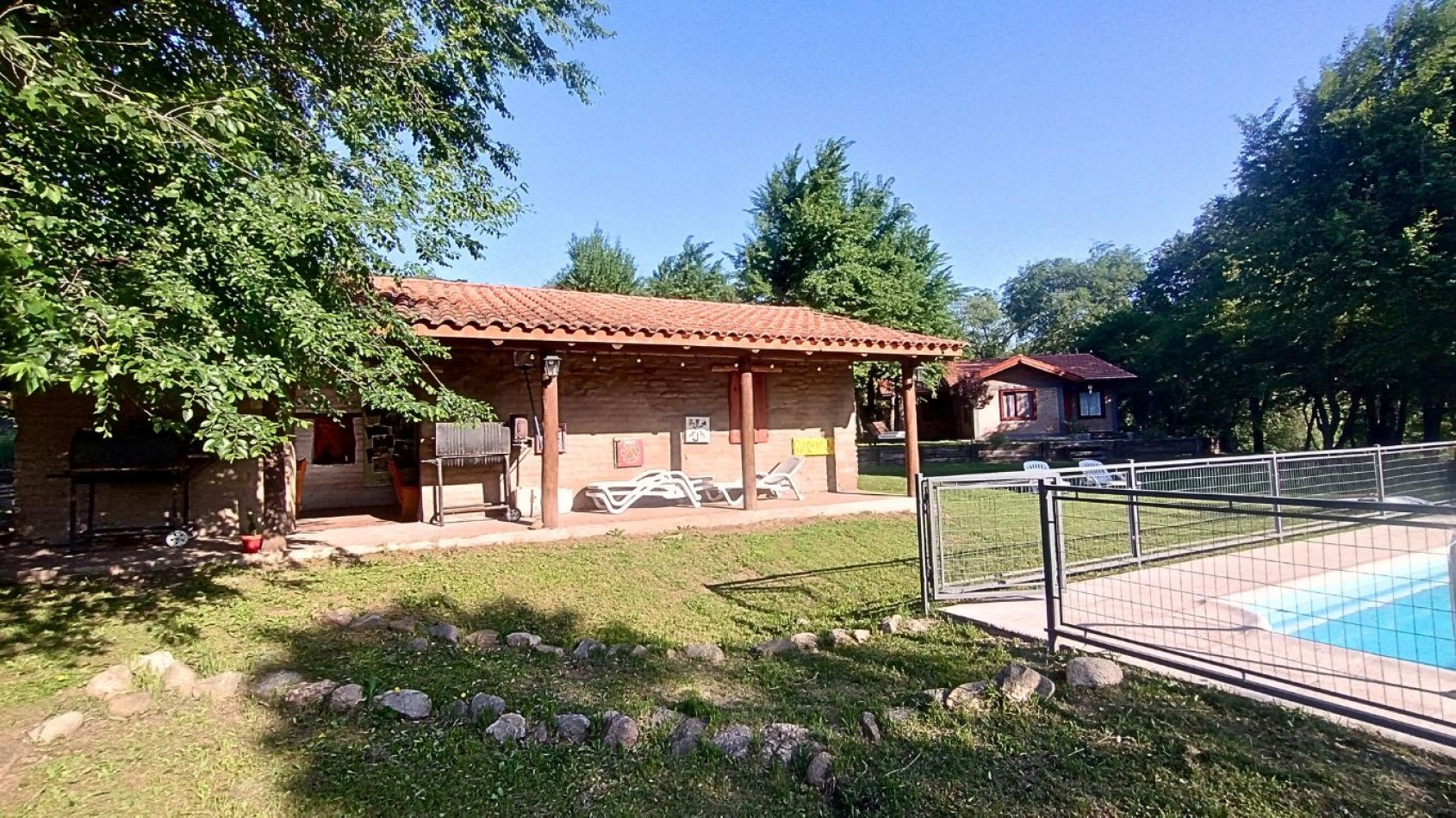 ¡Excelente oportunidad de inversion en Villa General Belgrano! Complejo de Cabañas en Venta