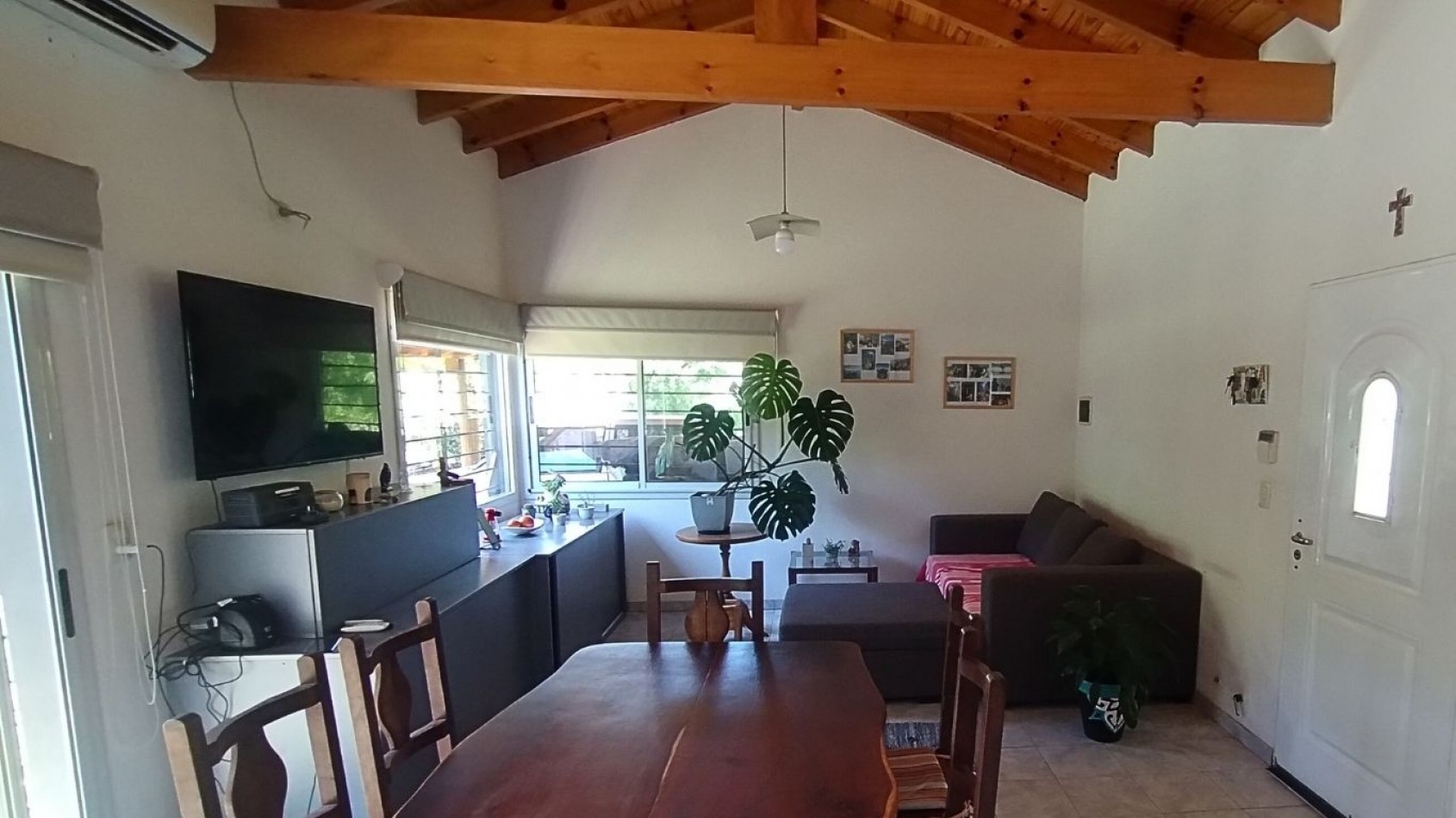 Moderna casa con 3 dormitorios en Santa Rosa de Calamuchita - Barrio Villa Rio Santa Rosa