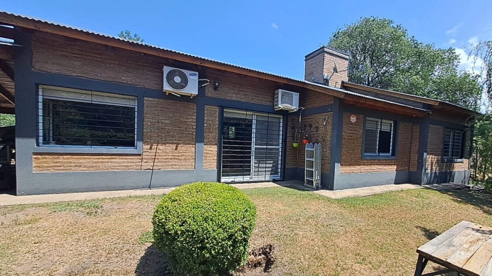 Moderna casa con 3 dormitorios en Santa Rosa de Calamuchita - Barrio Villa Rio Santa Rosa