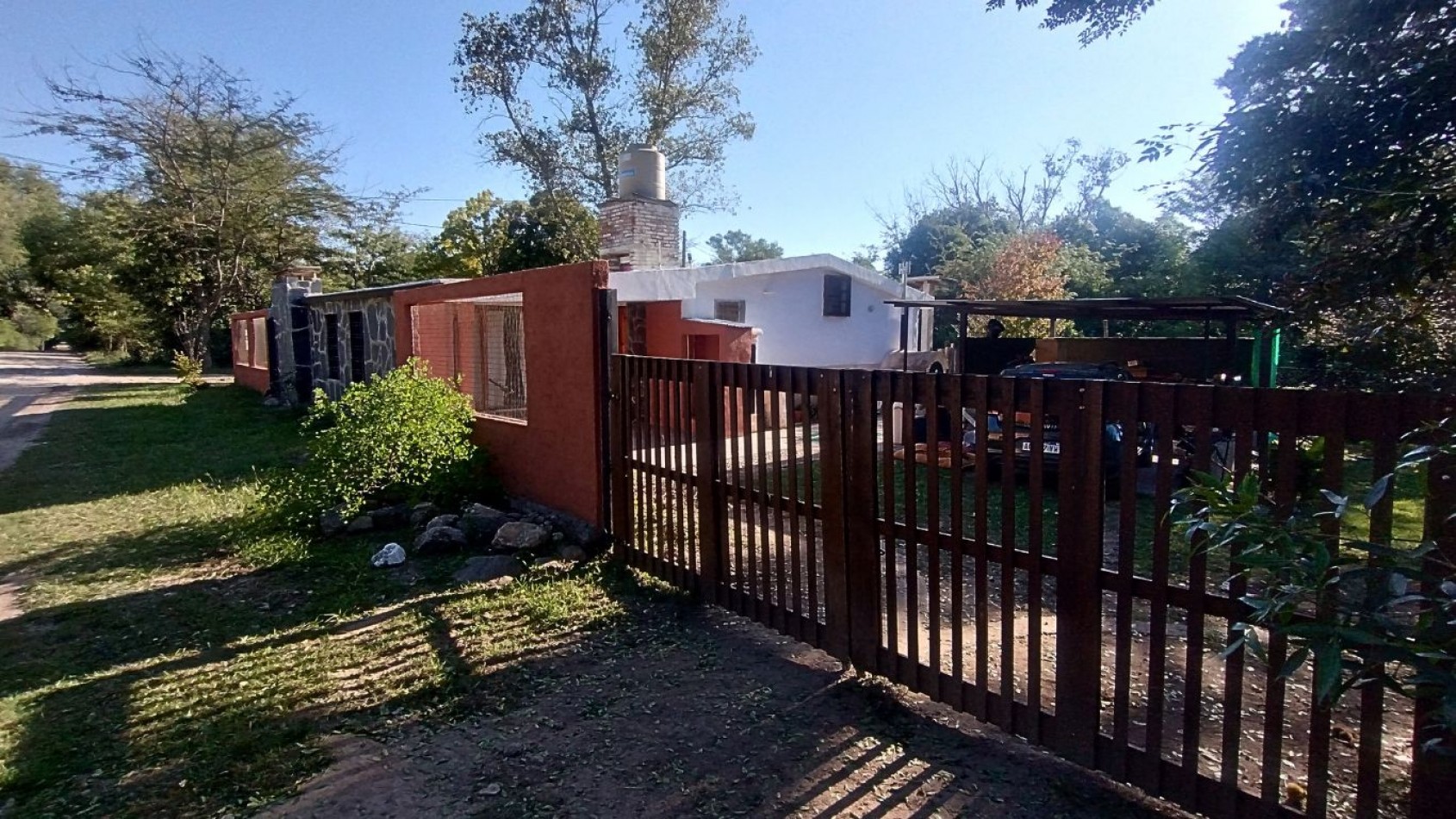 CASA EN VILLA CIUDAD PARQUE - EXCELENTE UBICACION