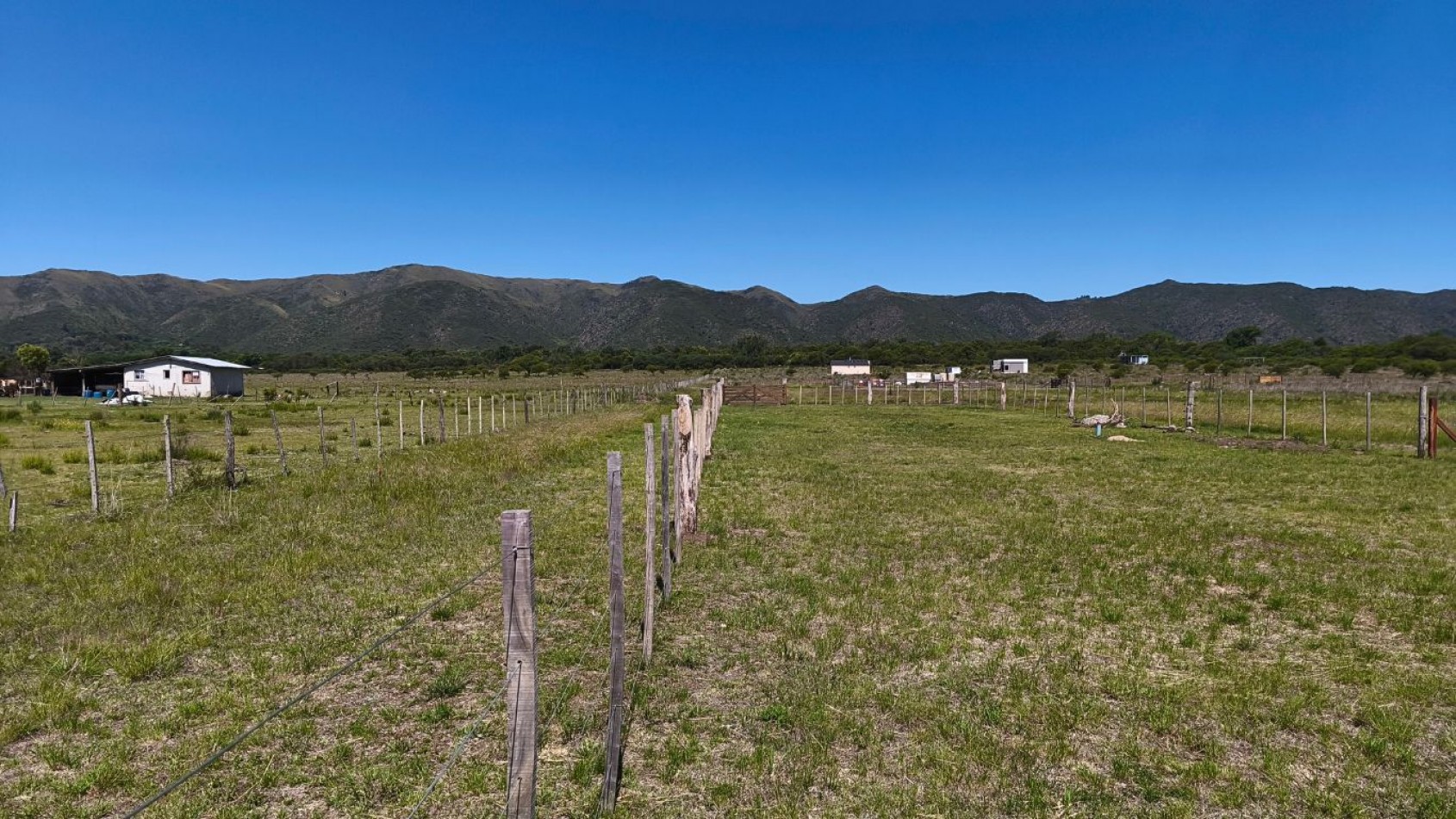 Venta de 2 lotes en Loteo San Lorenzo - Falda de la Ensenada (Derechos posesorios)