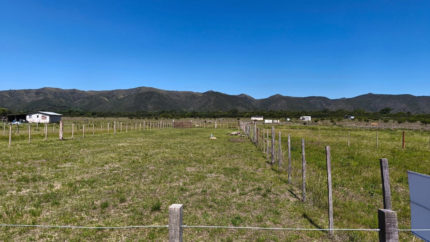 Venta de 2 lotes en Loteo San Lorenzo - Falda de la Ensenada (Derechos posesorios)