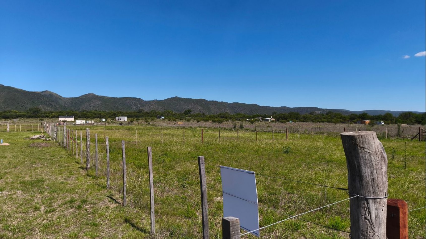 Venta de 2 lotes en Loteo San Lorenzo - Falda de la Ensenada (Derechos posesorios)