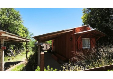 Venta de Casa Container con quincho cerrado en Villa Ciudad Parque - Calamuchita. Con escritura